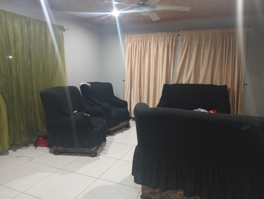4 Bedroom Property for Sale in Mountain View Eastern Cape